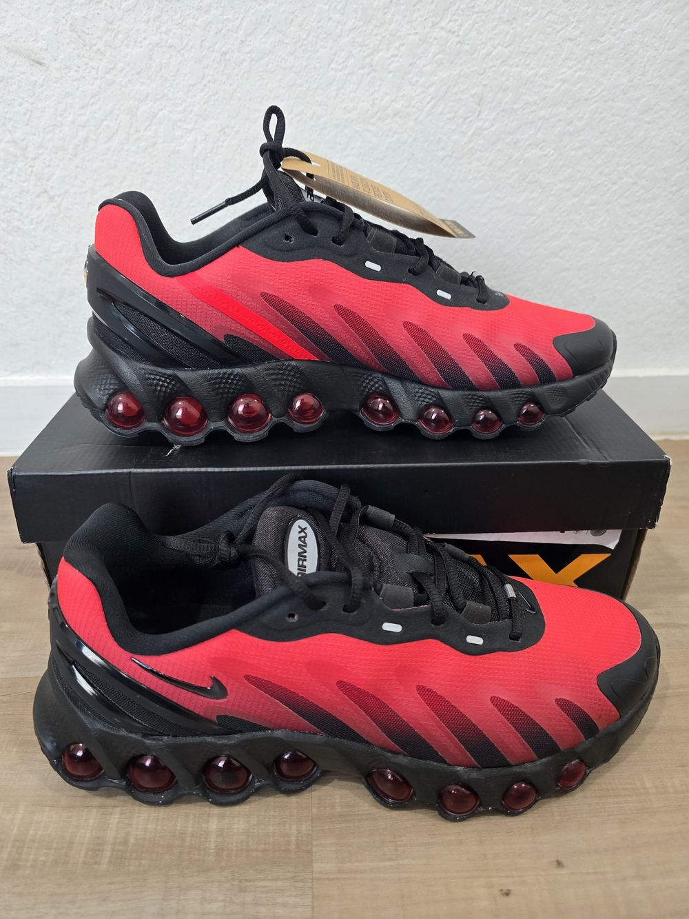 Nike Air Max Dn8 Men's Red and Black Running Sneakers